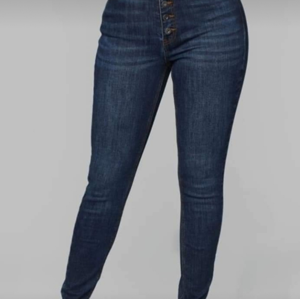 High waisted jeans